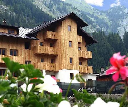 Cavanis Wellness & Apart-hotel *